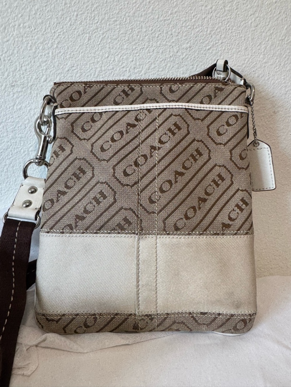 Coach Beige Signature Crossbody Bag - Picture 4 of 6